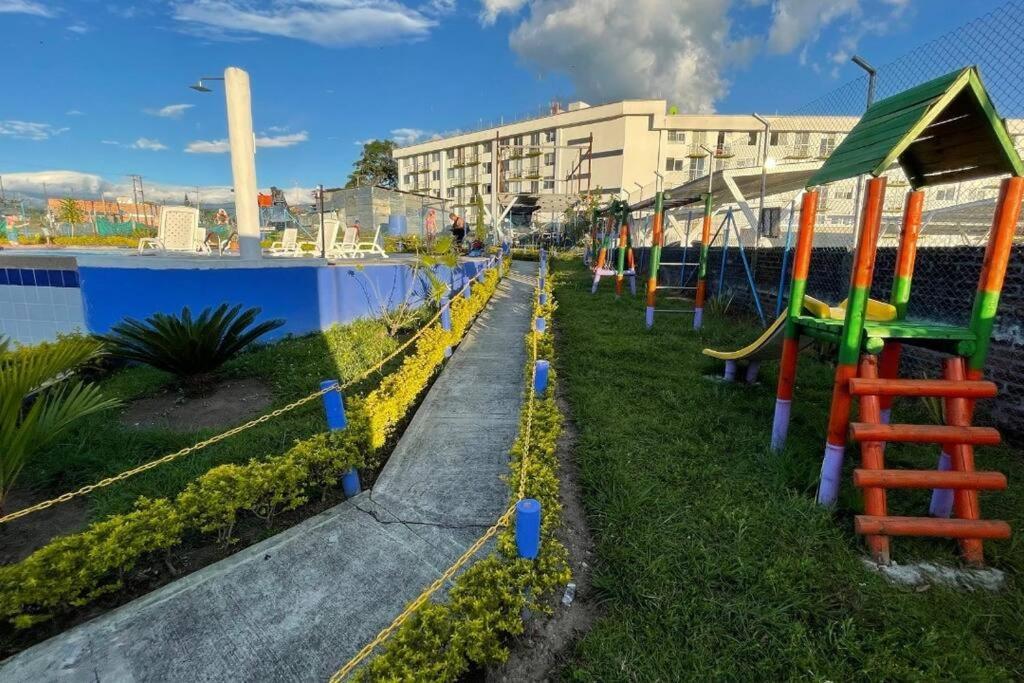 Apartamento cerca parque del Café con Piscina Montenegro Exterior foto