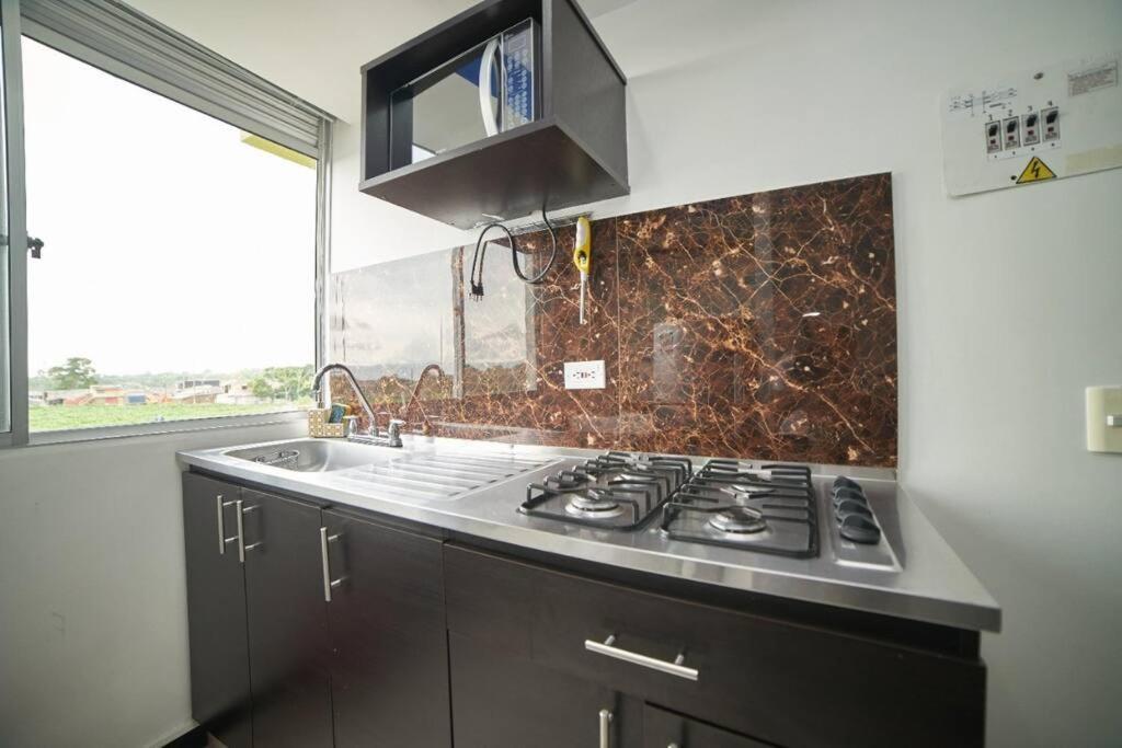 Apartamento cerca parque del Café con Piscina Montenegro Exterior foto