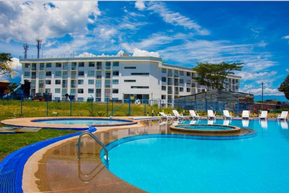 Apartamento cerca parque del Café con Piscina Montenegro Exterior foto