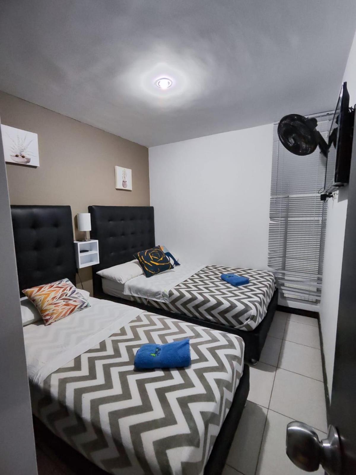 Apartamento cerca parque del Café con Piscina Montenegro Exterior foto